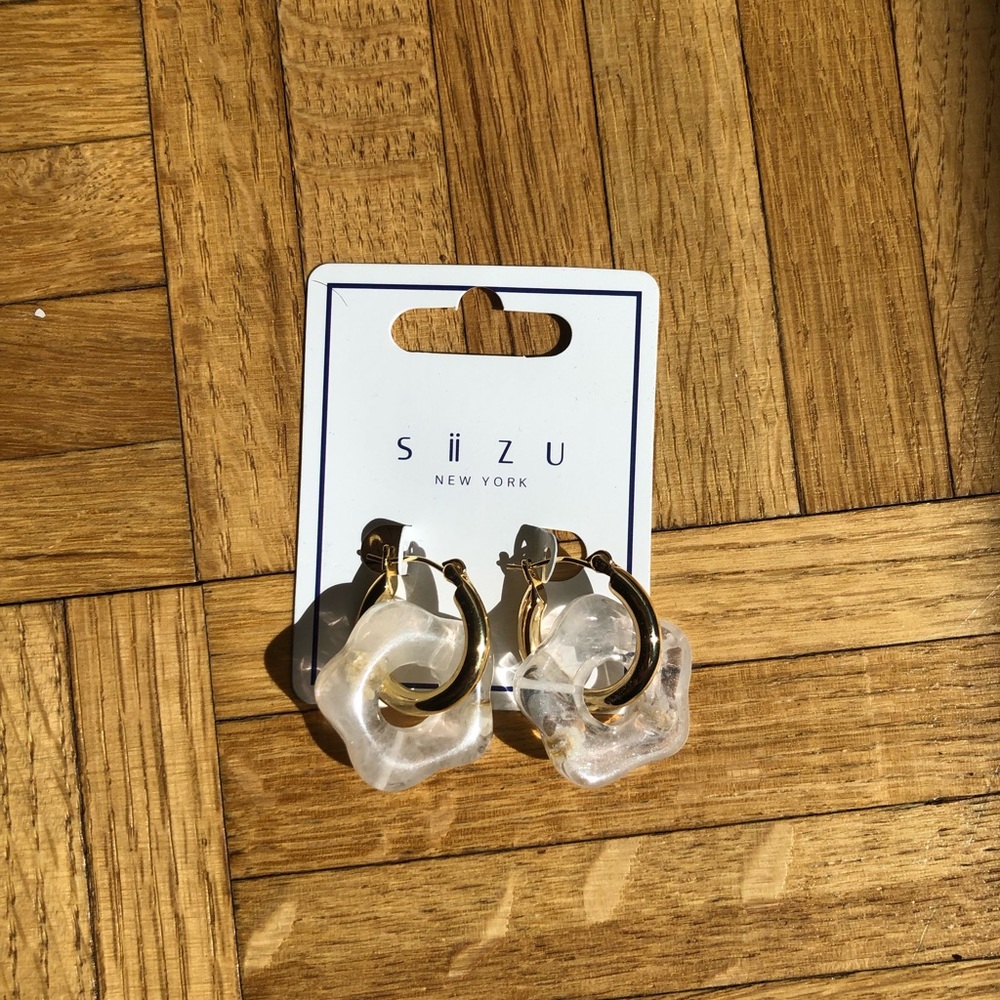 SiiZU Giada dried floral hoop earrings